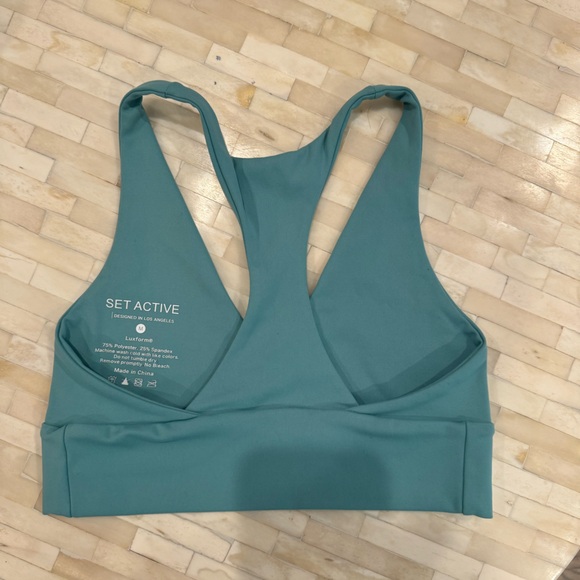Set Active light blue/green work out top - Picture 2 of 3